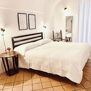 https://bistro-la-nuit.hotelitalianriviera.com